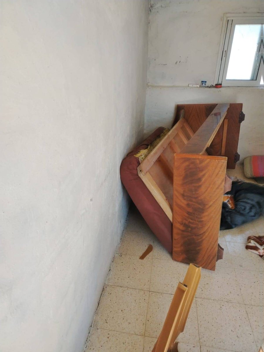 In Sh'ib Al-Butum, dozen of settlers invaded homes, injuring residents and confronting activists