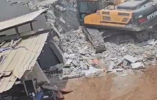 Thumbnail preview image for the video titled: Abu Ganim's family home under demolition in Lod (48 Palestine)