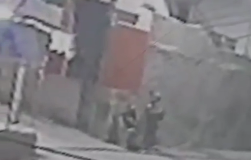 Thumbnail preview image for the video titled: The moment the Israeli soldiers executed the 16 y/0 Rayyan Abu Mu'alla walking in the street