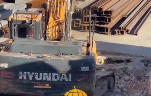 Thumbnail preview image for the video titled: Israeli bulldozers begin demolishing and leveling the courtyard of an iron factory in the town of Anata