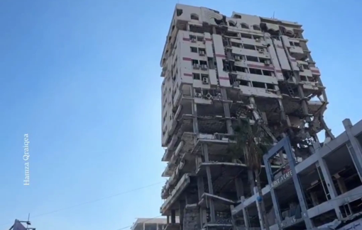 Thumbnail preview image for the video titled: The building of Bank of Palestine could collapse at any moment