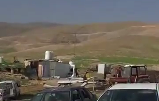 Thumbnail preview image for the video titled: Israeli settlers expelled 15 more Palestinian families from the Bedouin community of Shalal al-Auja