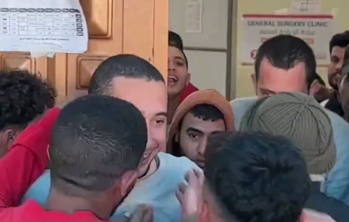 Thumbnail preview image for the video titled: The moment nine freed Palestinian detainees arrived at Al-Aqsa Martyrs Hospital and reunited with their families