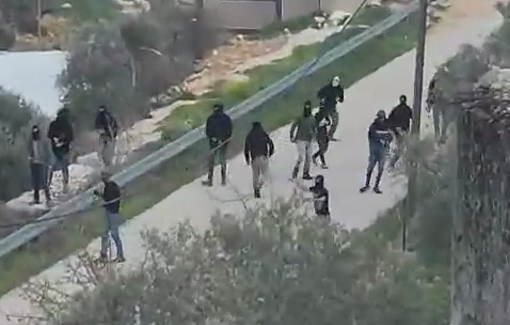 Thumbnail preview image for the video titled: Israel's state-backed Militias attacking the village of Jalud, next to Qusra