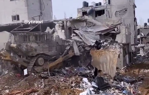 Thumbnail preview image for the video titled: An Israel soldier in Khan Younis published a video showing him destroying a Palestinian home on an Insta story