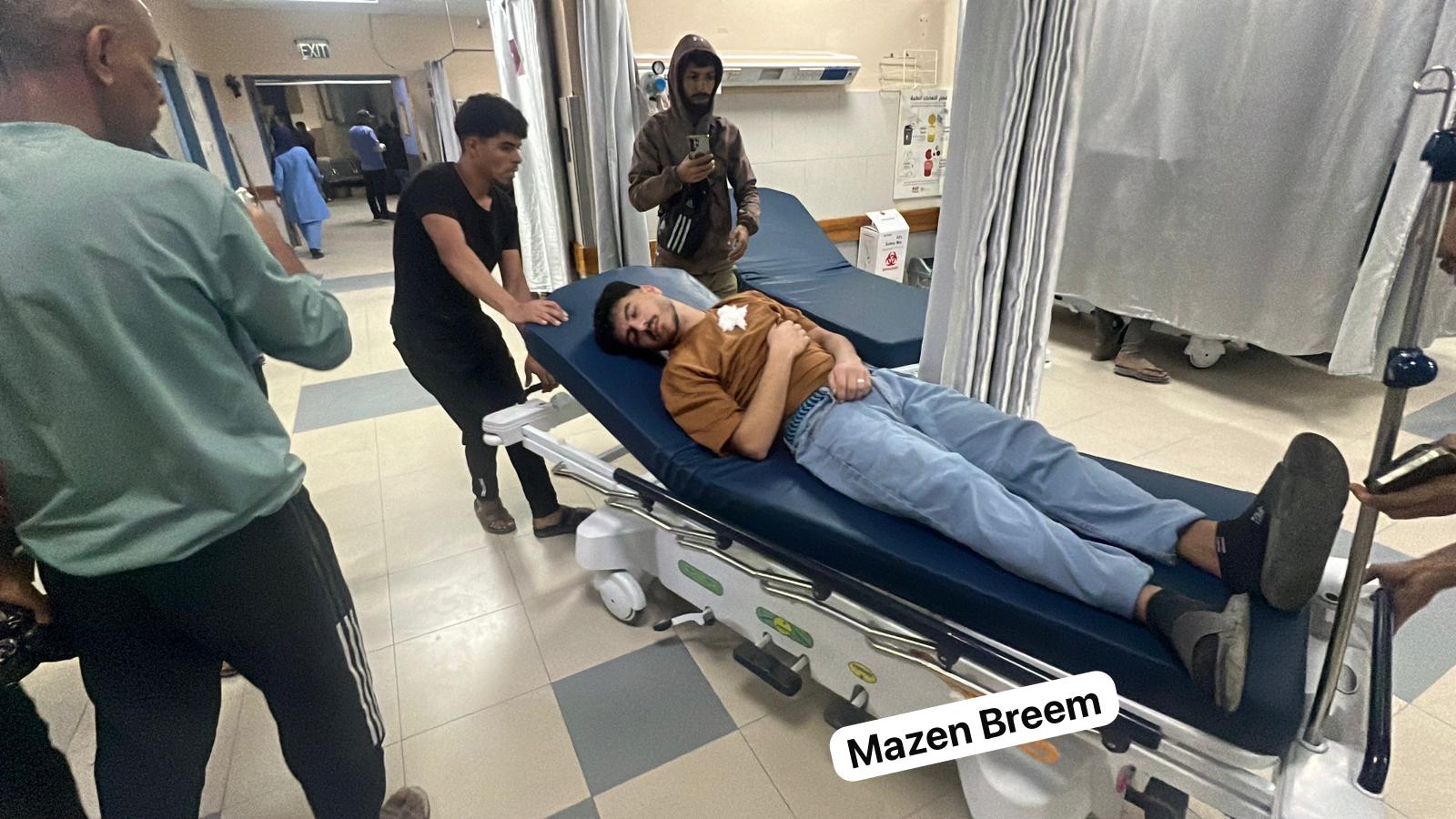 Thumbnail preview image for the video titled: Young man injured by Israeli late night gunfire near Abu Hamid roundabout in in Khan Younis