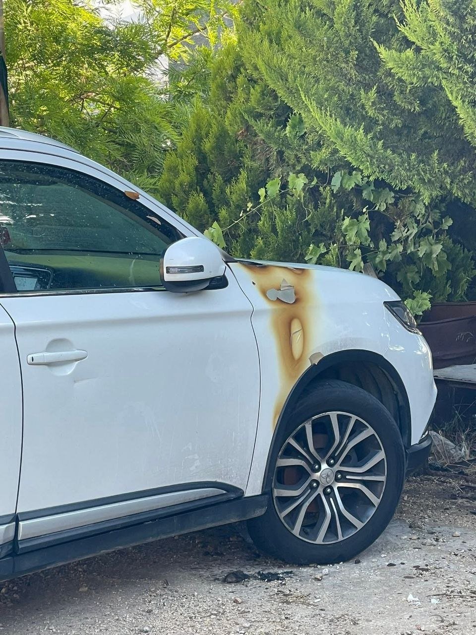 Thumbnail preview image for the video titled: Israeli settlers broke into Umm Safa and set fire to vehicles belonging to the village council head and his brother