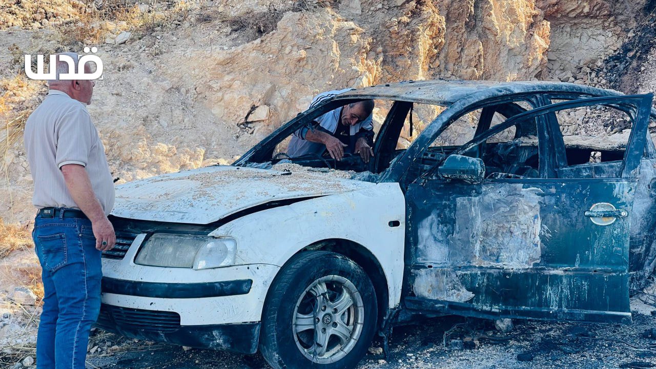 Thumbnail preview image for the video titled: Overnight, a gang of settlers attacked the outskirts of the village of Beit Amrin and set fire to a Palestinian vehicle