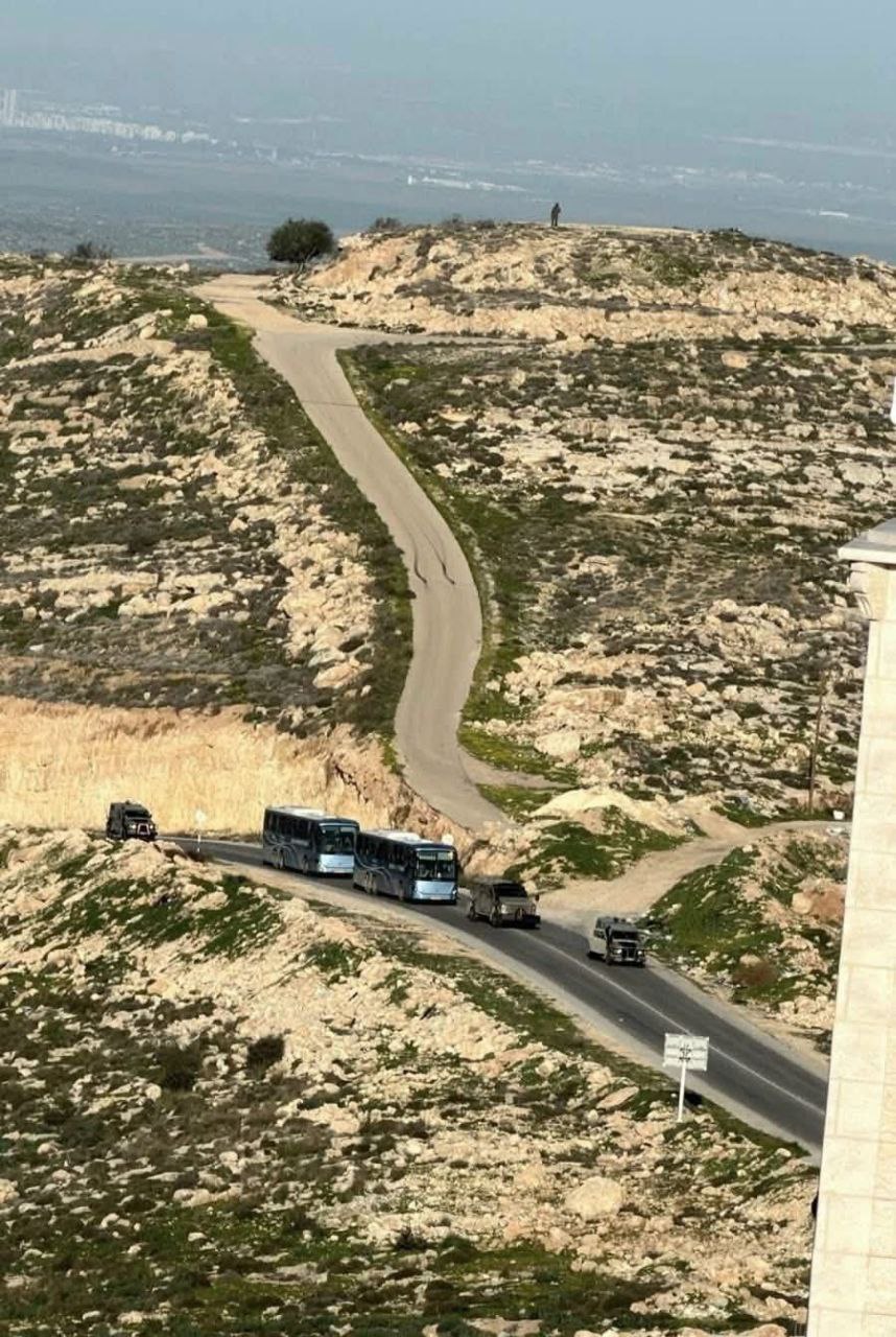 Thumbnail preview image for the video titled: Israeli forces tightened restrictions south of Hebron, closing the Deir Samet–Dura passage to secure settlers’ raid on Jabal Tarousa