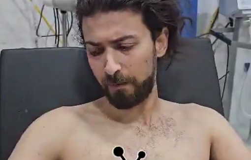 Thumbnail preview image for the video titled: Lebanese journalist Hadi Hoteit recounts the Israeli attack that targeted him, just before going into surgery
