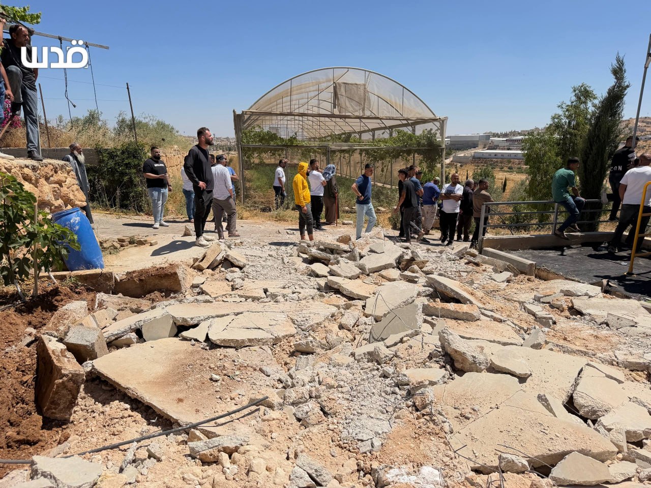 Thumbnail preview image for the video titled: Israeli occupation bulldozers continue demolition operations in the Aghziwa area east of Yatta