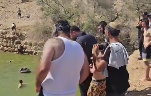 Thumbnail preview image for the video titled: Settler Eliav Libi, Minister Eliyahu and MK Zvi Sukkot jumping in the Herode pool, in the Palestinian land
