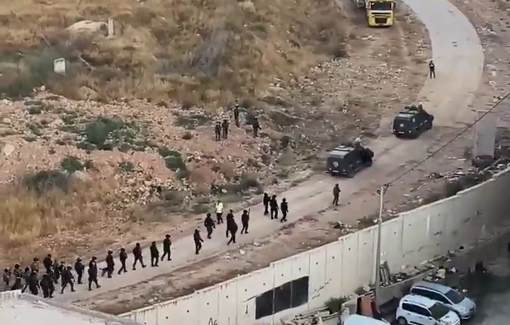 Thumbnail preview image for the video titled: Israeli police forces (MAGAV) storming Kafr Aqab, in order to proceed to demolition campaign