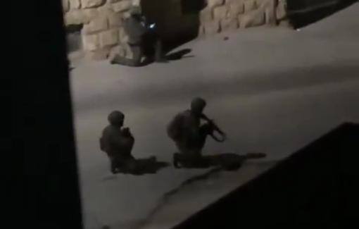 Thumbnail preview image for the video titled: Arrest of the father of Ibrahim and Jawad Ramadan the two Palestinians executed in Tell