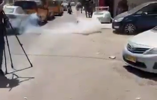 Thumbnail preview image for the video titled: Israeli forces fired grenades toward journalists while they were covering the raid on Qalandia RC