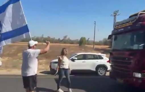 Thumbnail preview image for the video titled: Israelis block aid trucks for Gaza