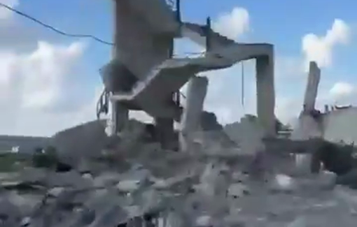 Thumbnail preview image for the video titled: These are the ruins of Bint Jbeil under Israeli occupation