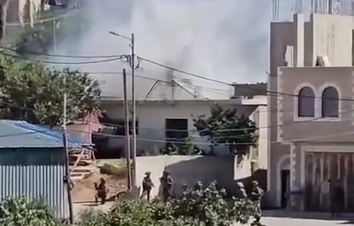 Thumbnail preview image for the video titled: Three Palestinians were injured after being assaulted by Israeli occupation forces in the town of Biddu