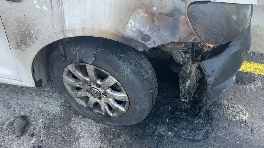 Thumbnail preview image for the video titled: Israeli settlers set fire to three Palestinian vehicle in Rantis