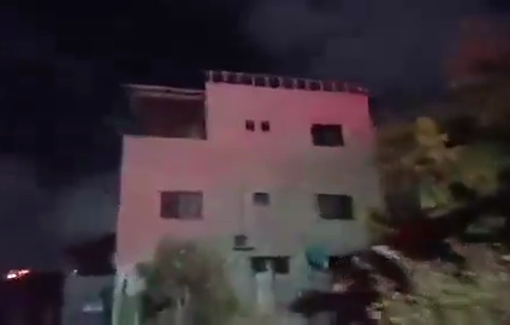Thumbnail preview image for the video titled: More than 100 Israeli settlers prevented Israeli forces from enabling a displaced Tubasi family from returning to their home