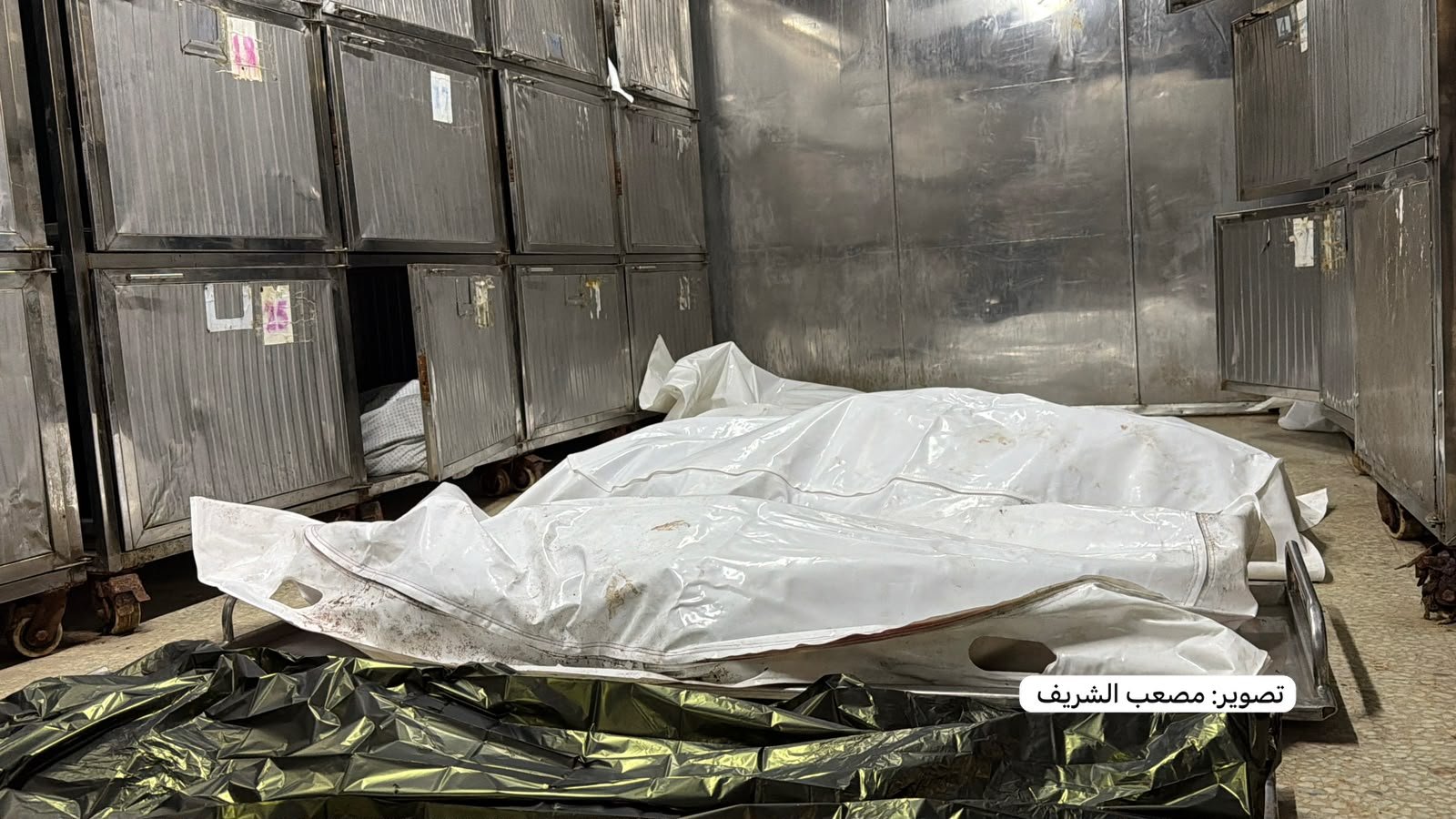 Thumbnail preview image for the video titled: Bodies of 5 Palestinians killed in their sleep by Israeli bombing of their residence
