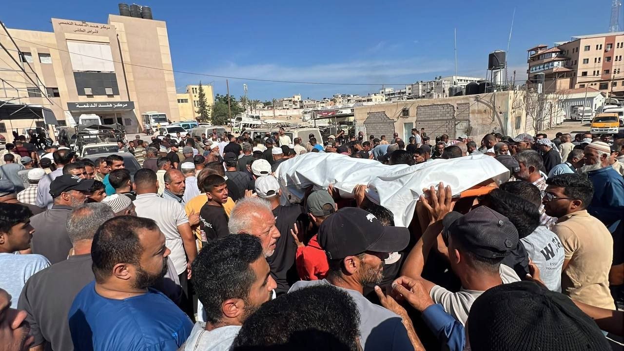 Thumbnail preview image for the video titled: Funeral procession for police officer killed by Israel in his tent in the "safe zone"