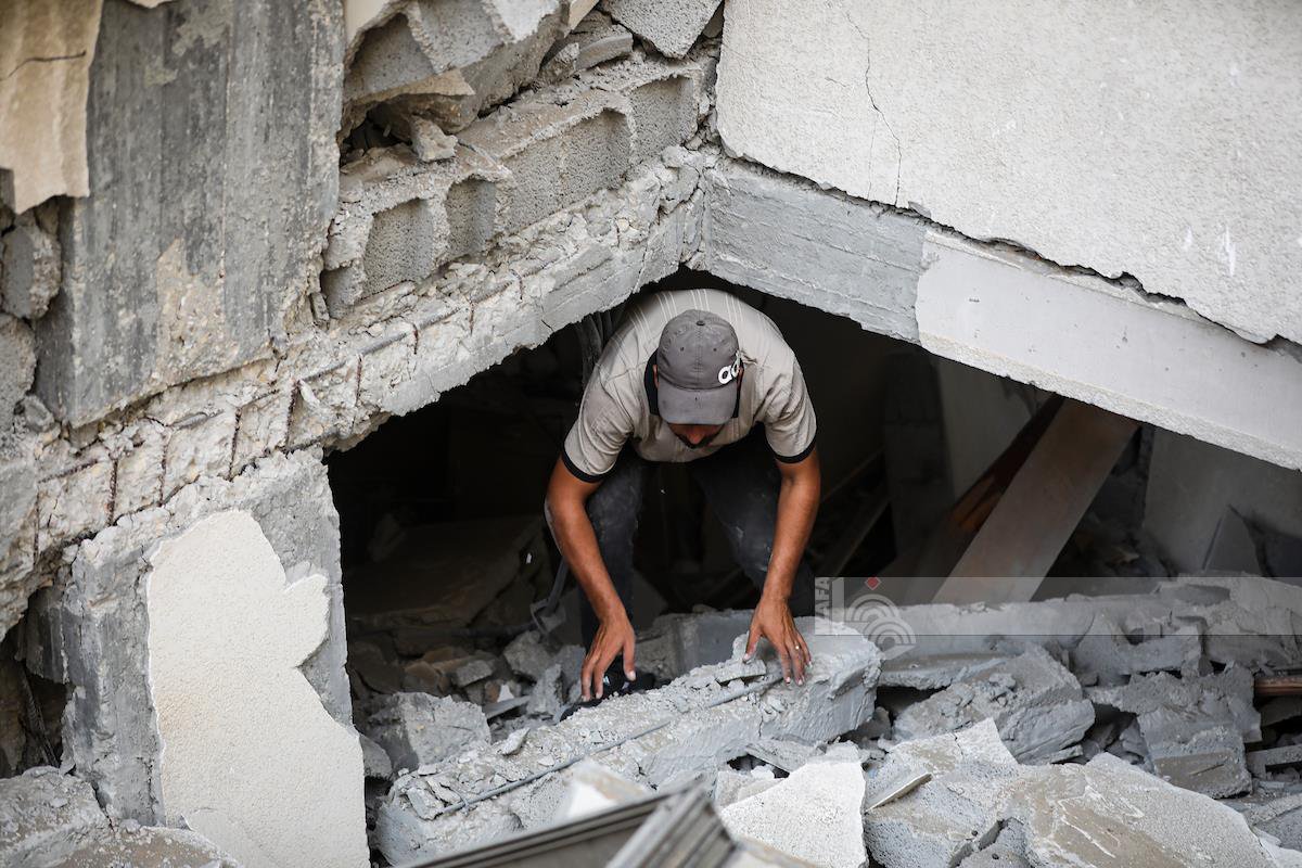 Thumbnail preview image for the video titled: Extensive destruction of houses following Israeli night bombing