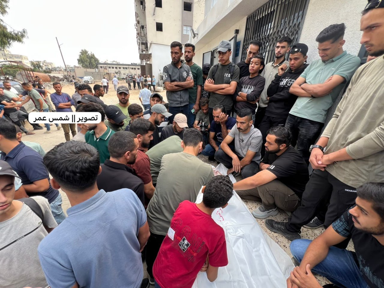Thumbnail preview image for the video titled: Funeral of young photojournalist killed by Israeli strike in Gaza City
