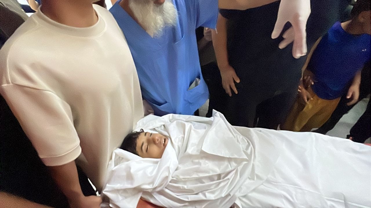 Thumbnail preview image for the video titled: Body of child killed by Israeli gunfire in Khan Younis