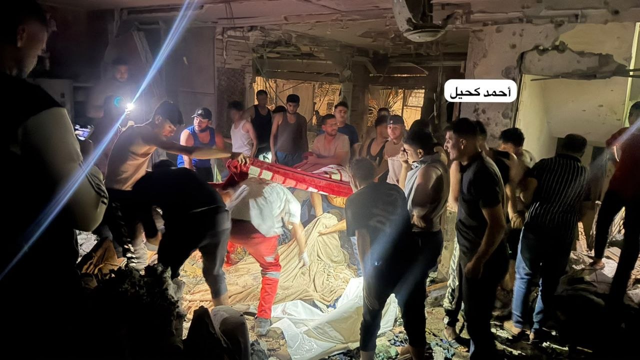 Thumbnail preview image for the video titled: Rescue efforts following deadly Israeli bombing of the Yasin family apartment
