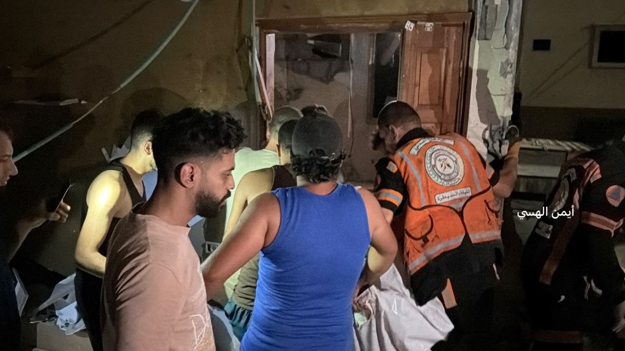 Thumbnail preview image for the video titled: Rescue efforts following deadly Israeli bombing of the Yasin family apartment
