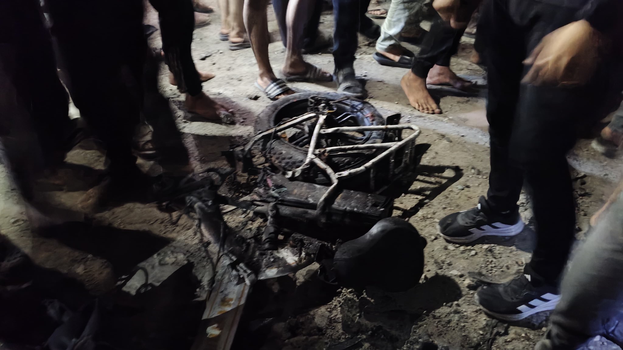 Thumbnail preview image for the video titled: Wreckage of bike following deadli Israeli drone strike that beheaded its owner