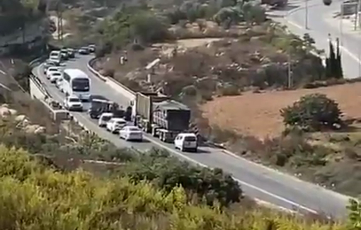 Thumbnail preview image for the video titled: Isreali forces confiscated Palestian cars in the entrance of Al-Khalil