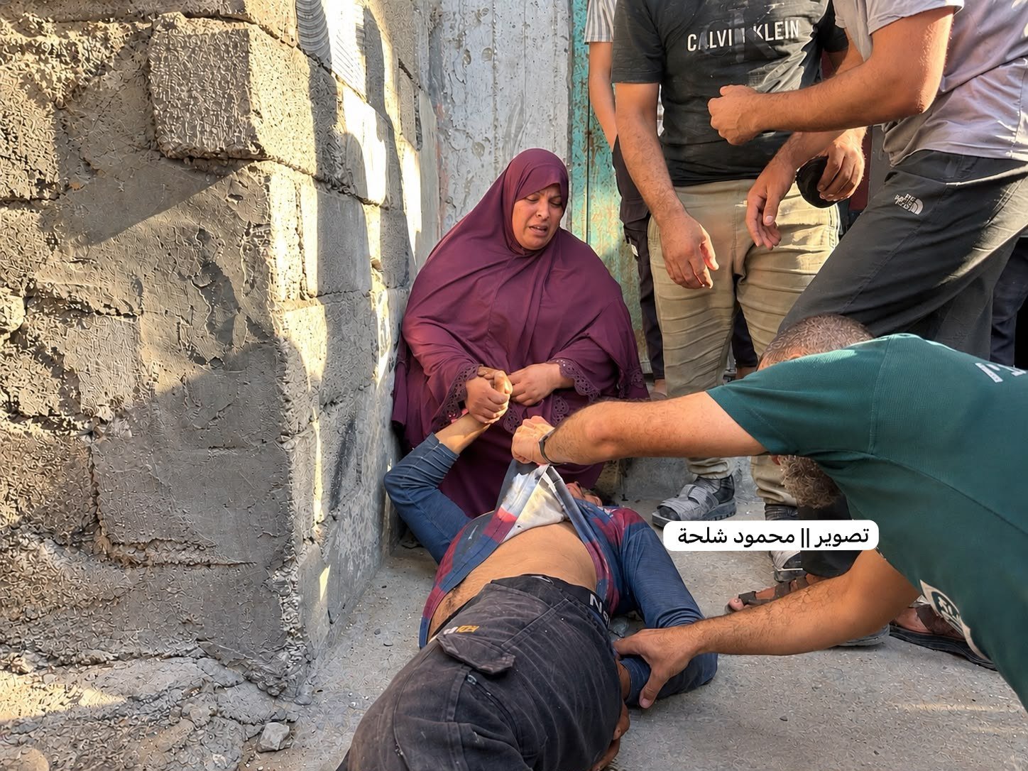 Thumbnail preview image for the video titled: Injuries following Israeli drone airstrike on a group of people in northern Gaza