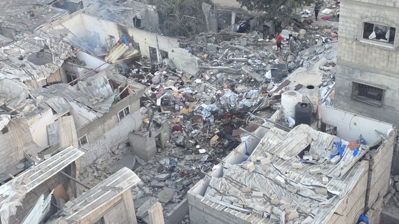 Thumbnail preview image for the video titled: Complete destruction of the Hamad family house following Israeli bombing