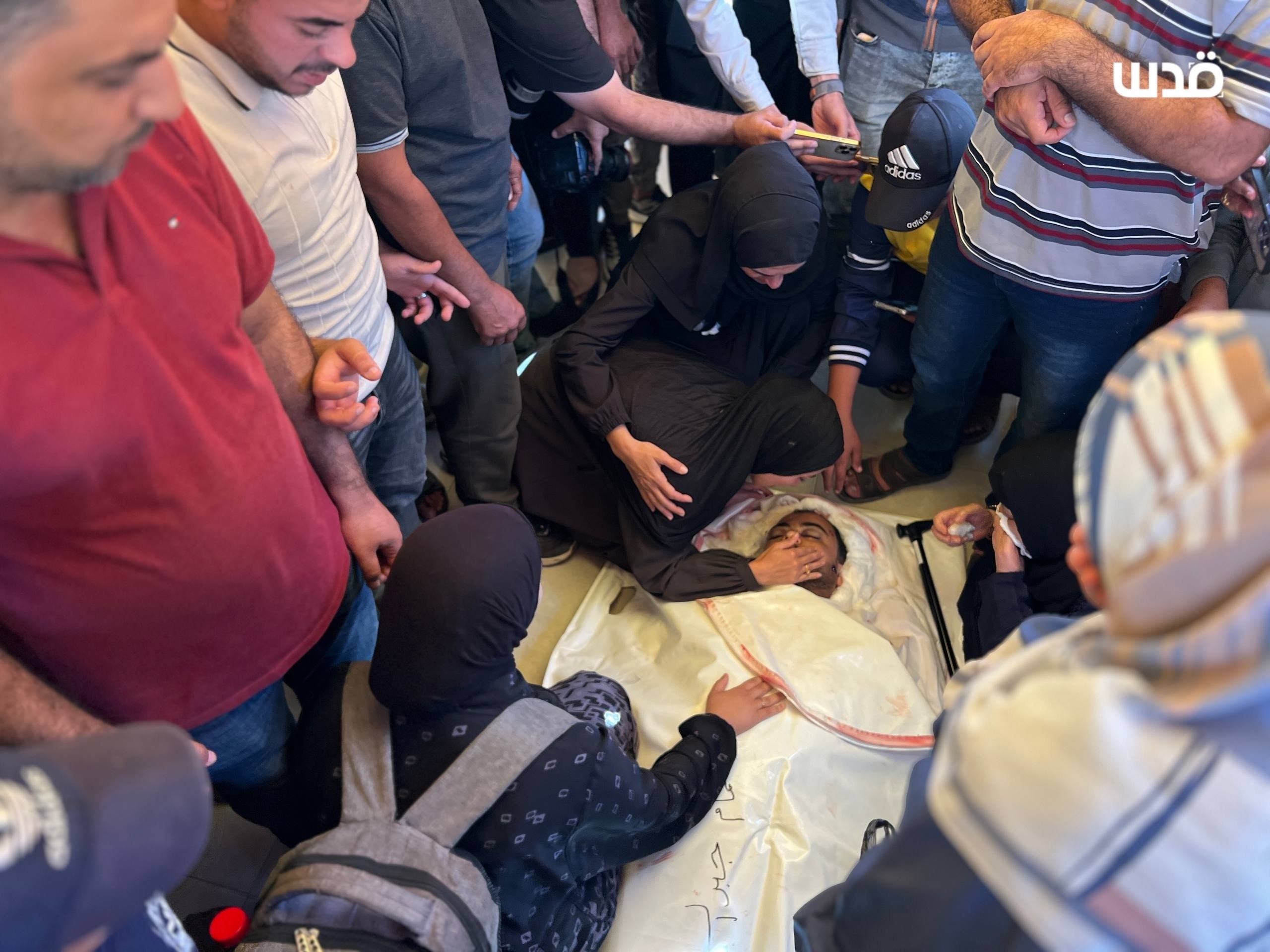 Thumbnail preview image for the video titled: Funerals of government workers killed in Israeli airstrike