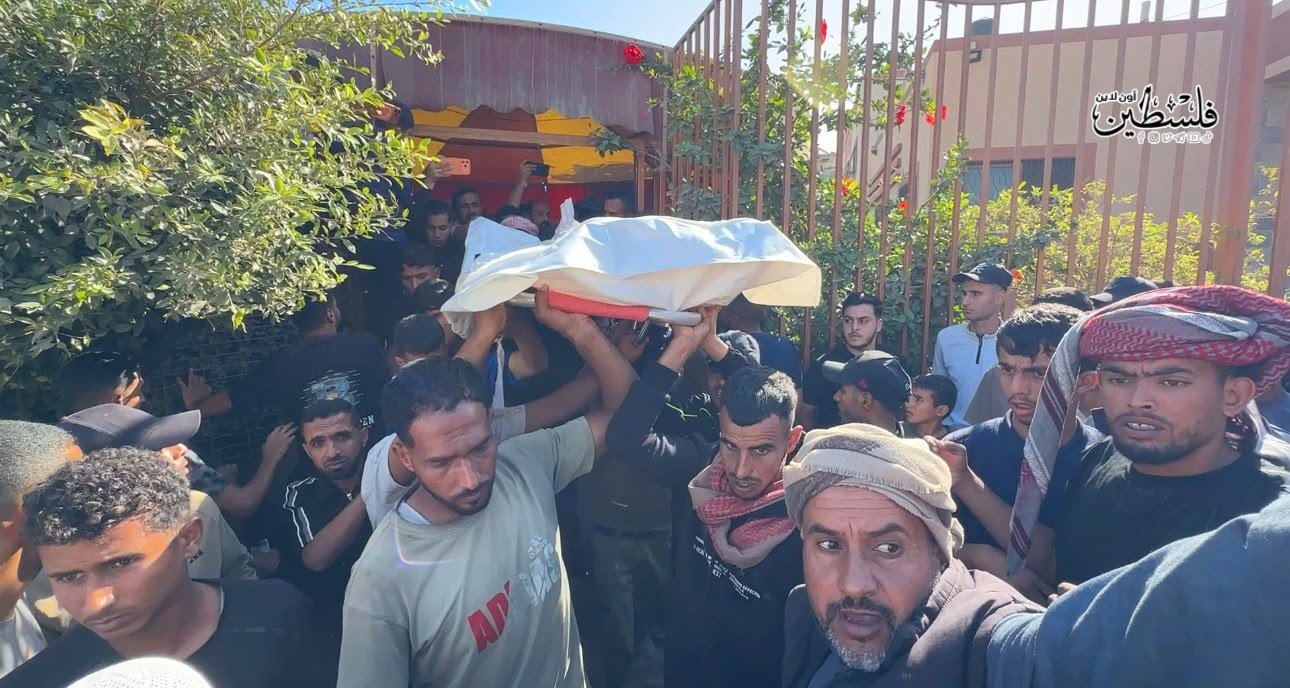 Thumbnail preview image for the video titled: Funerals of government workers killed in Israeli airstrike