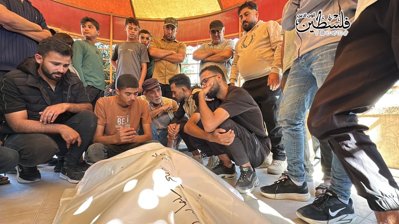 Thumbnail preview image for the video titled: Funerals of government workers killed in Israeli airstrike