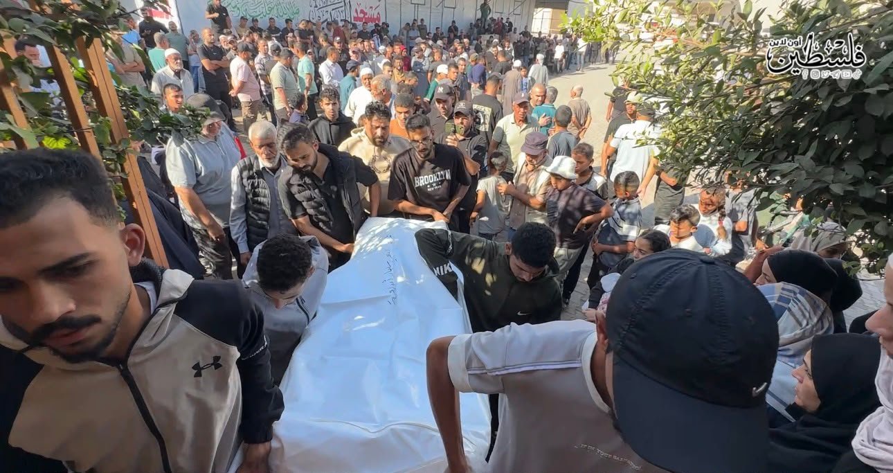 Thumbnail preview image for the video titled: Funerals of government workers killed in Israeli airstrike